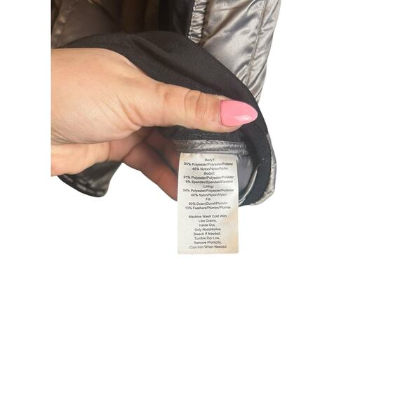 Calvin Klein Performance Metallic Premium Down Puffer Vest Size 2XL - Picture 4 of 4